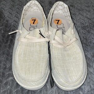 NWT HeyDude/Hey Dude Wendy Metallic Sparkling Gold. Size 7.